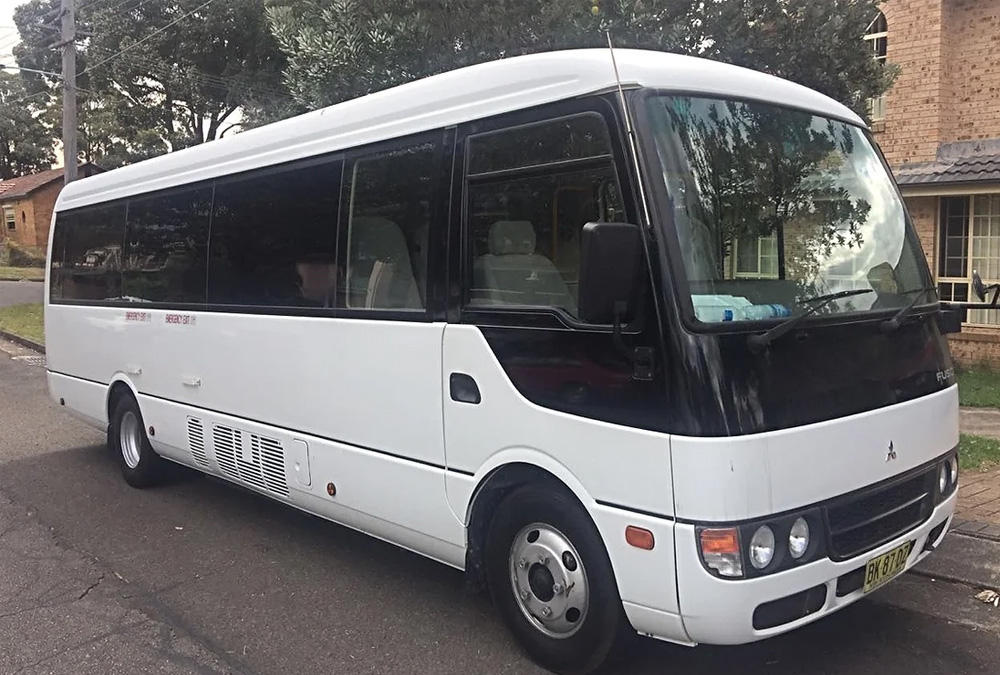 Mini bus